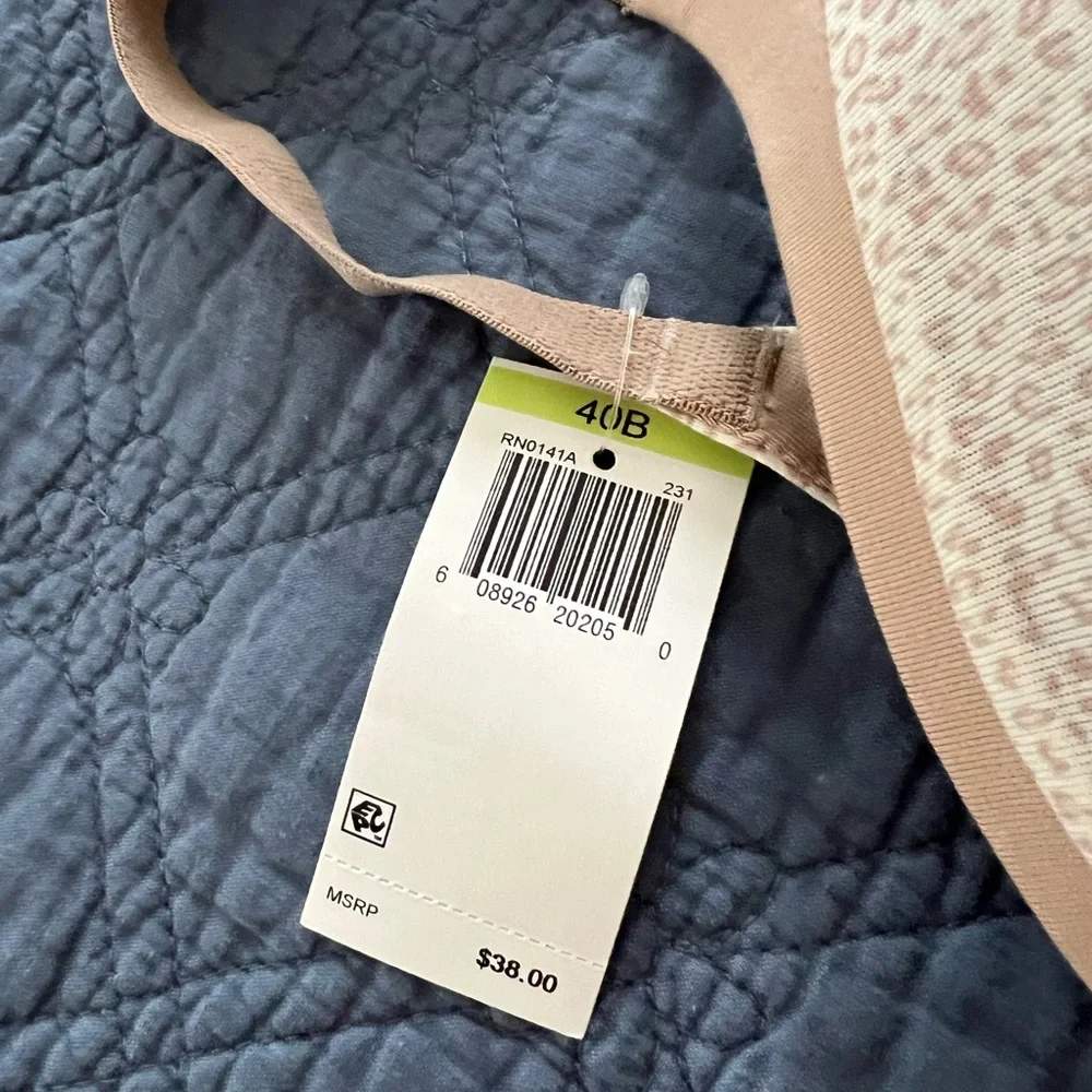 NWT Warners wireless bra. Size 40B. Nude beige animal print. - Picture 2 of 5